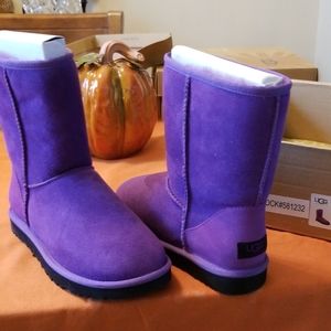 UGG BOOTS SHORT CLASSIC